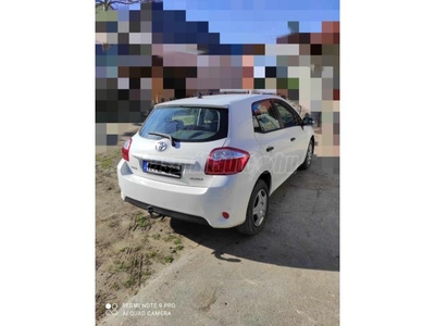 TOYOTA AURIS 1.33 Luna