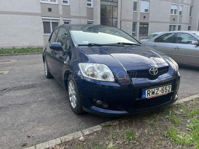 TOYOTA AURIS 1.6