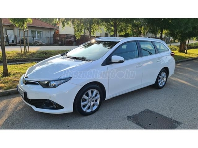 TOYOTA AURIS Touring Sports 1.6 Active MY17 Trend Gyönyörű állapotban. Teljes szerviz. Magyarországi első tulajdonostól