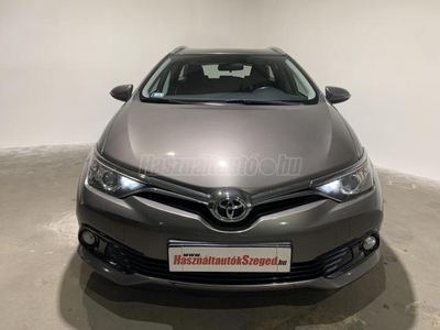 TOYOTA AURIS Touring Sports 1.6 D-4D Active Trend 1ÉV GARANCIA! MAGYARORSZÁGI! 1-TULAJ! ÁFÁS! SZERVIZKÖNYV! DIGITÁLIS KLÍMA! TEMPO