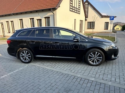 TOYOTA AVENSIS Wagon 1.8 Executive NAVI-TEMPOMAT-KAMERA-RADAR-FRISS SZERVÍZ