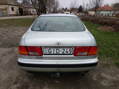 TOYOTA CARINA Carina-E 1.6 XLi