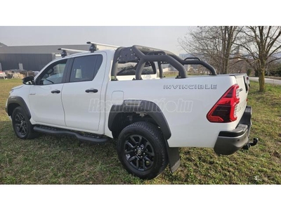 TOYOTA HI LUX Hilux 2.8 D-4D 4x4 Double Invincible