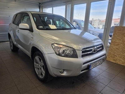 TOYOTA RAV 4 Rav4 2.2 D-4D X Leather