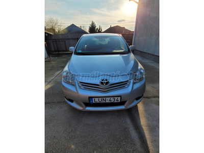 TOYOTA VERSO 1.8 Style