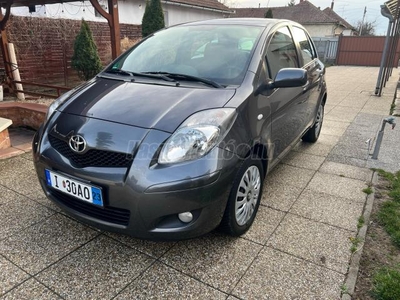 TOYOTA YARIS 1.0 LIFE