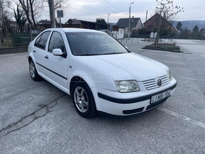 VOLKSWAGEN BORA 1.6