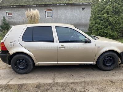 VOLKSWAGEN GOLF IV 1.6 Comfortline