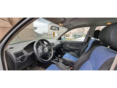 VOLKSWAGEN GOLF IV 1.6 Edition