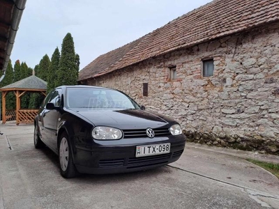 VOLKSWAGEN GOLF IV 1.6 Pacific