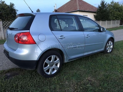 VOLKSWAGEN GOLF V 1.4 Atlanta Vezetett szervizkönyv!!!2db gyári kulcs jéghideg klíma!!!