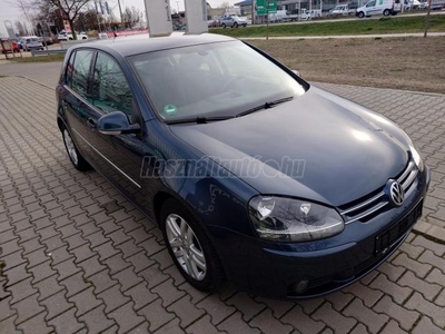 VOLKSWAGEN GOLF V 1.6 Trendline EDITION / GYÁRI FÉNYEZÉS / TEMPOMAT TOLATÓRADAR ALUFELNI