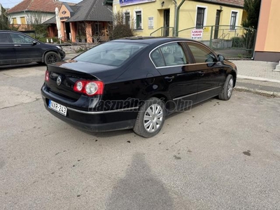 VOLKSWAGEN PASSAT 1.6 Comfortline