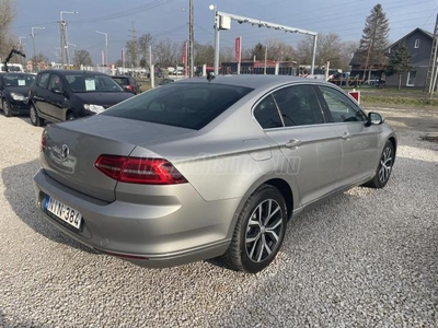 VOLKSWAGEN PASSAT VIII 2.0 TDI BMT SCR Comfortline DSG MO-I-NAVI-KAMERA-TEMPOMAT-ÜFŰTÉS