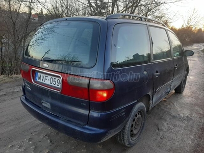 VOLKSWAGEN SHARAN 1.9 TDI CL