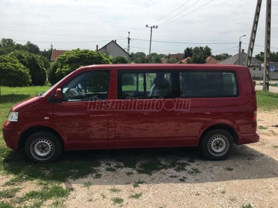 VOLKSWAGEN TRANSPORTER T5 2.5 TDI Caravelle Comfortline 4Motion