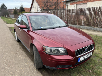 VOLVO S40 1.6 D Momentum