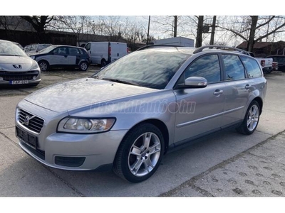 VOLVO V50 2.0 D