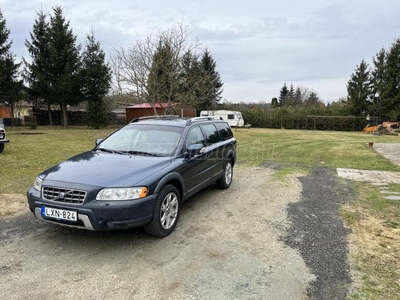 VOLVO XC70 2.4 D [D5] AWD Summum