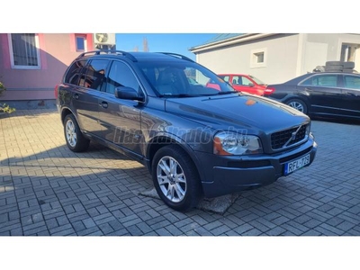 VOLVO XC90 2.4 D [D5] Momentum