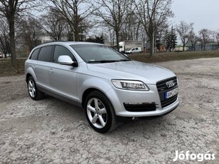 AUDI Q7 3.0 TDI DPF quattro Tiptronic 7 fős. ne...