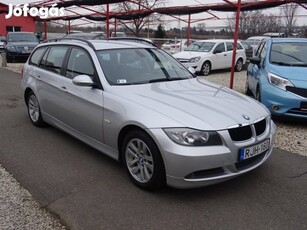 BMW 3-AS Sorozat 318i Touring Navi+Bőr belső Sp...