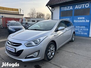 Hyundai I40 1.7 CRDi LP Premium //szervizkönyv/...