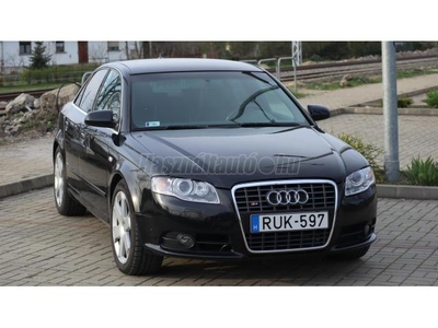 AUDI S4 4.2 V8 quattro