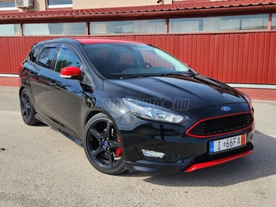 FORD FOCUS 1.5 EcoBoost Red Edition S S Focus fanatikustól!!