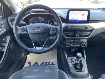 FORD FOCUS 1.5 PFi Business 82e Km! Magyarországi! Áfás! Km Garanciával! Kamera Navi Ülésfűtés Tempomat