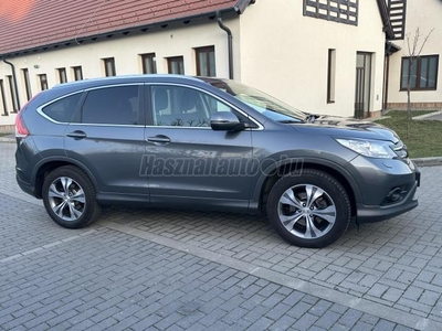 HONDA CR-V 2.2 i-DTEC Lifestyle 146E KM-XENON-KAMERA-RADAR-SZERVIZKÖNYV-1 TULAJ