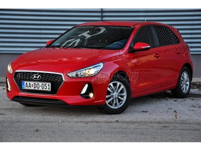 HYUNDAI I30 1.4 MPi Life //SÉRÜLÉSMENTES/GYÖNYÖRŰ ÁLLAPOT/TÉLI-NYÁRI KERÉK/