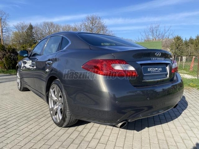 INFINITI Q70 3.0 V6 D S (Automata)