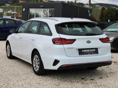 KIA CEE'D Ceed SW 1.4 T-GDI Silver Magyarországi Vezetett szervizkönyv Áfá-s ár