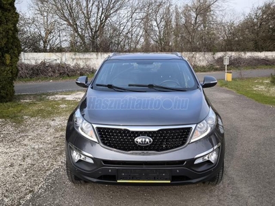 KIA SPORTAGE 1.7 CRDi Jubileum 81.000km Garantált.Kamera.PDC.Tempomat.Ülés fűtés.Tükörbehajtás.Félbőr