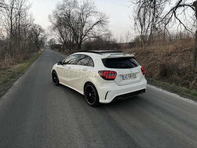 MERCEDES-BENZ A 200 BlueEFFICIENCY AMG Sport