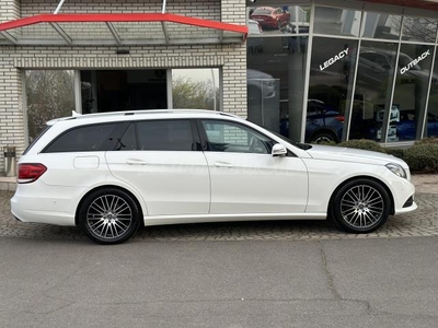 MERCEDES-BENZ E 220 BlueTEC T Classic 9G-TRONIC