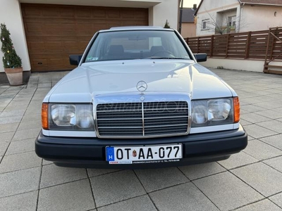 MERCEDES-BENZ W 124 200 E!!OT Minősítés!!152.976!!Napfénytető!!