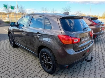 MITSUBISHI ASX 1.6 MIVEC Intense 2WD Egyedi modell: EDITION 100