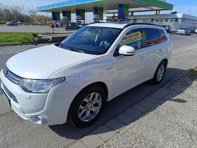 MITSUBISHI OUTLANDER 2.0 PHEV Intense Plus 4WD CVT