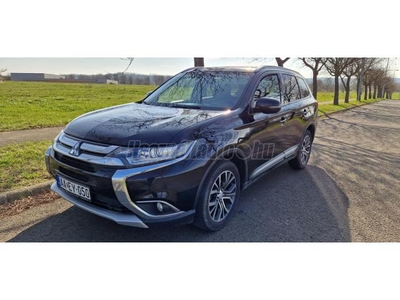 MITSUBISHI OUTLANDER 2.2 DI-D Intense Plus 4WD (Automata) 7 személyes