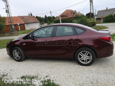 OPEL ASTRA J Sedan 1.6 Enjoy EURO6