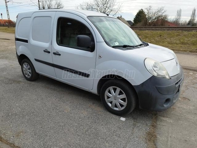 RENAULT KANGOO Express 1.5 dCi Komfort zsiráftetős