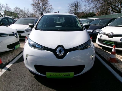 RENAULT ZOE Z.E. R90 41 kWh Life (Automata) SAJÁT AKKU- SZ.KÖNYV-NAVI+RADAR+4xE.ABLAK!