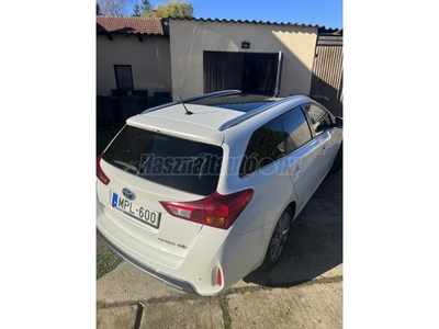 TOYOTA AURIS Touring Sports 1.8 HSD Lounge (Automata)