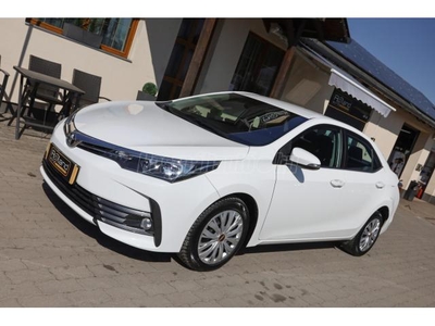 TOYOTA COROLLA Sedan 1.6 Active (Automata) Mo-i - NAVI - SÉRÜLÉSMENTES - MEGKÍMÉLT!