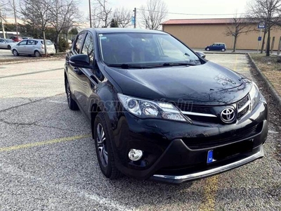 TOYOTA RAV 4 Rav4 2.2 D-4D Style (Automata)