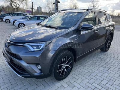 TOYOTA RAV 4 Rav4 2.5 Hybrid Executive e-CVT NAVI.D.D.KLÍMA.TEMPOMAT.LED