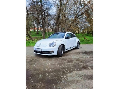 VOLKSWAGEN BEETLE 2.0 TDI Design BMT DSG