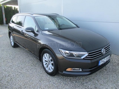 VOLKSWAGEN PASSAT VIII Variant 2.0 TDI BMT Comfortline Magyarországi -1 tulaj - Vezetett szervizkönyv - Digitklíma- Ülésfűtés